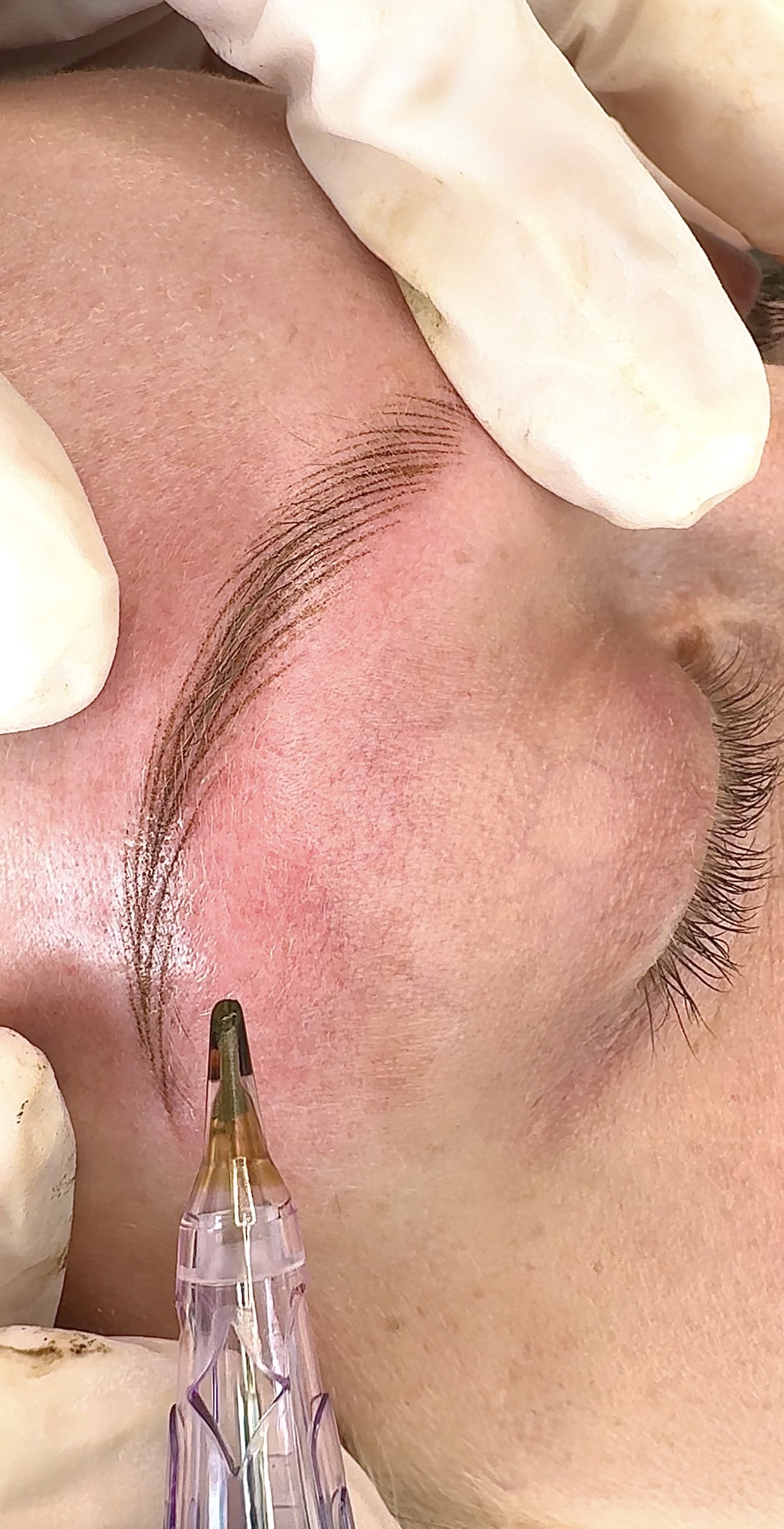 Detail during the Nano Brows procedure